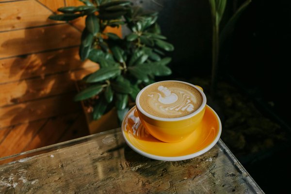 Which Vintage Jewelry Pieces Can Add a Touch of Class to a Casual Outfit Without Overpowering It?